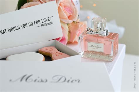 miss dior 廣告 歌 2017|Miss Dior .